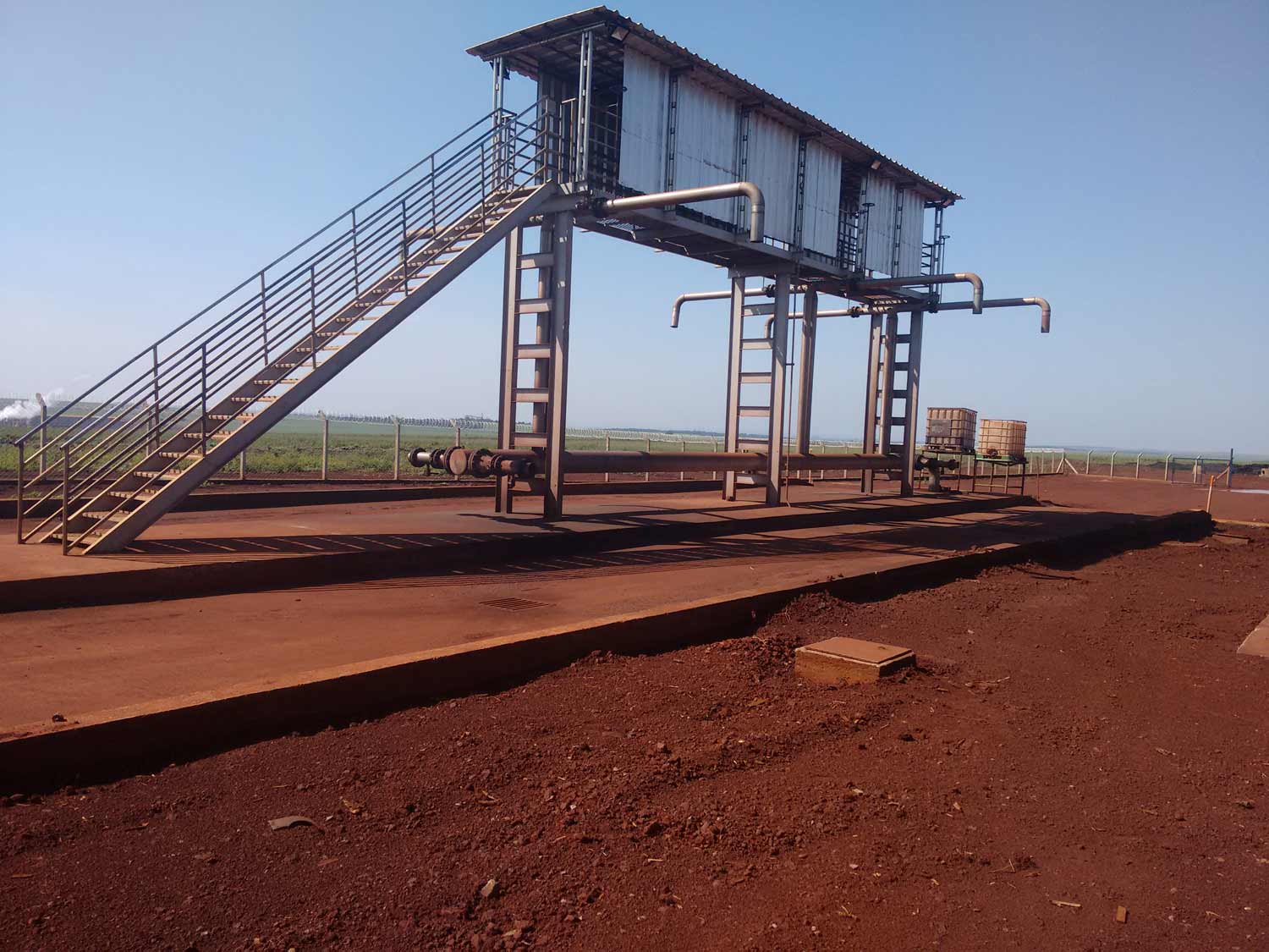 Sistema de carregamento de caminhões tanque